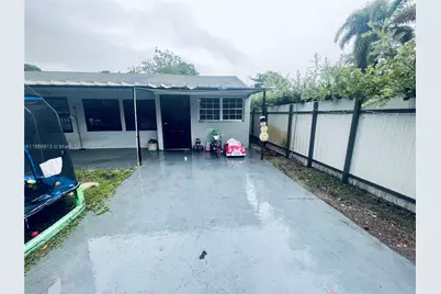 2751 NW 99th St, Miami, FL 33147 - Photo 25