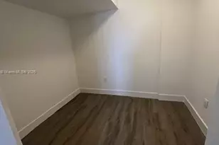 1780 NE 191st St, Miami, FL 33179 - Photo 27