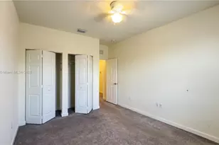 10348 W 33rd Ln, Hialeah, FL 33018 - Photo 33