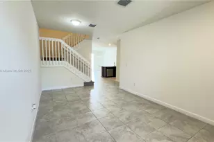 10348 W 33rd Ln, Hialeah, FL 33018 - Photo 7