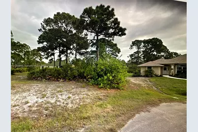 14 Stern Pl, Port Charlotte, FL 33946 - Photo 1