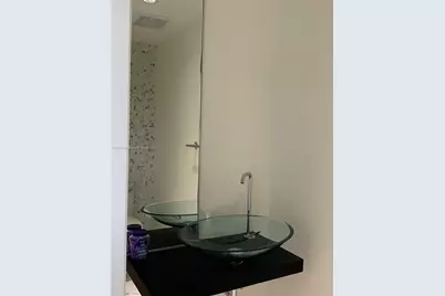 200 Biscayne Boulevard Way #304, Miami, FL 33131 - Photo 21