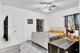 690 SE 8th St, Hialeah, FL 33010 - Photo 19