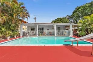 690 SE 8th St, Hialeah, FL 33010 - Photo 25