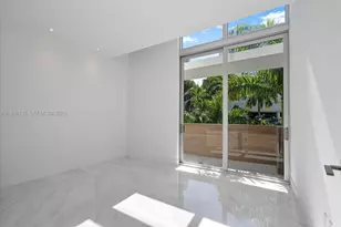 3750 Yacht Club Dr, Aventura, FL 33180 - Photo 35