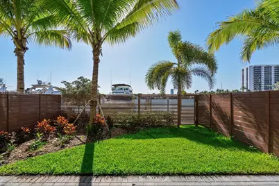 3750 Yacht Club Dr #TH3, Aventura, FL 33180 - Photo 55