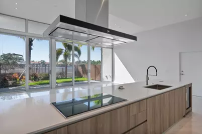 3750 Yacht Club Dr #TH3, Aventura, FL 33180 - Photo 11