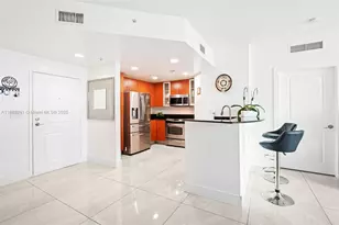 7900 Harbor Island Dr, North Bay Village, FL 33141 - Photo 7
