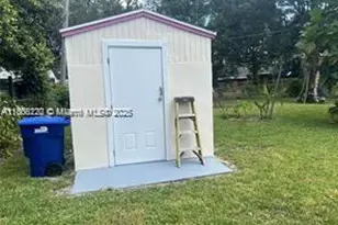 1527 NW 101st St, Miami, FL 33147 - Photo 7