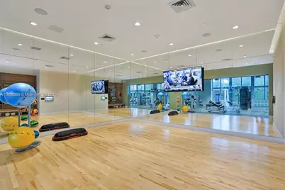 16385 Biscayne Blvd #2103, North Miami Beach, FL 33160 - Photo 29