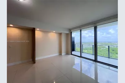 16385 Biscayne Blvd #2103, North Miami Beach, FL 33160 - Photo 9