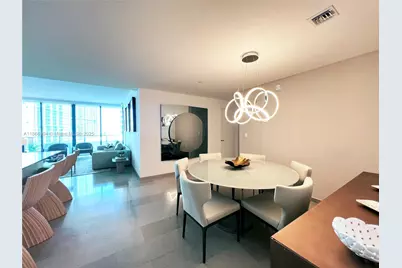 68 SE 6th St #1003, Miami, FL 33131 - Photo 3