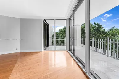 2000 Towerside Ter #610, Miami, FL 33138 - Photo 7