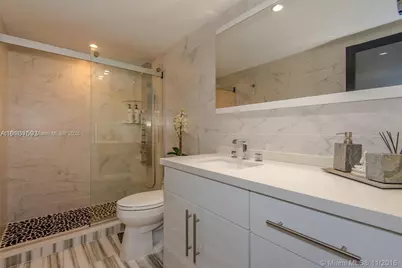 19390 Collins Ave #1121, Sunny Isles Beach, FL 33160 - Photo 17