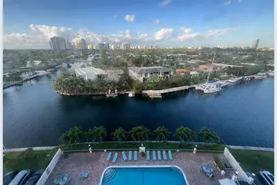 401 Golden Isles Dr #916, Hallandale Beach, FL 33009 - Photo 15