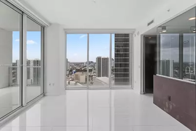 1040 Biscayne Blvd #3106, Miami, FL 33132 - Photo 13