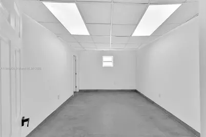 570 NW 54th St, Miami, FL 33127 - Photo 15