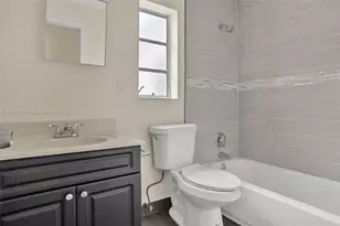 650 NE 178th St, Miami, FL 33162 - Photo 25