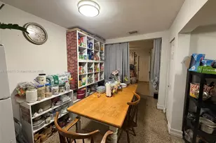 5216 NE 3rd Ave, Oakland Park, FL 33334 - Photo 5