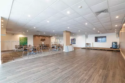 5701 Collins Ave #405, Miami Beach, FL 33140 - Photo 13