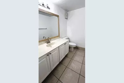 711 N Pine Island Rd #211, Plantation, FL 33324 - Photo 13