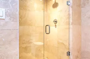 102 24th St, Miami Beach, FL 33139 - Photo 17