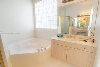 12539 NW 58th Mnr, Coral Springs, FL 33076 - Photo 43