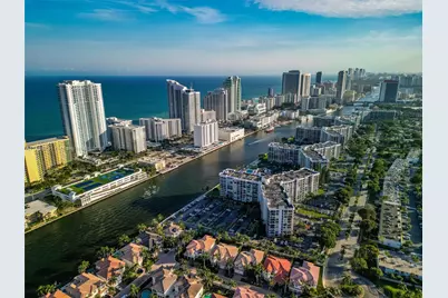 1000 Parkview Dr #1025, Hallandale Beach, FL 33009 - Photo 19