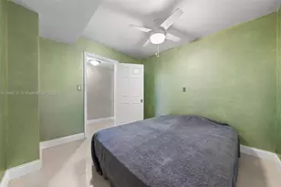 1000 Parkview Dr, Hallandale Beach, FL 33009 - Photo 17