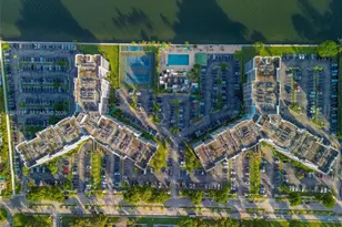 1000 Parkview Dr, Hallandale Beach, FL 33009 - Photo 19