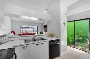 6646 NW 175th Terrace, Hialeah, FL 33015 - Photo 9