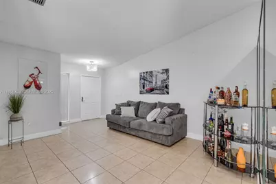 6646 NW 175th Ter, Hialeah, FL 33015 - Photo 5