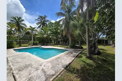 1510 NW 17th St, Homestead, FL 33030 - Photo 9