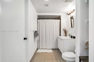 92 SW 3rd St, Miami, FL 33130 - Photo 13