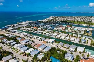 431 5th St, Key Colony Beach, FL 33051 - Photo 41