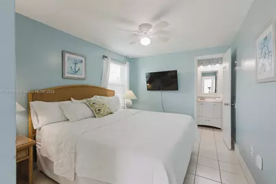 431 5th St, Key Colony Beach, FL 33051 - Photo 15