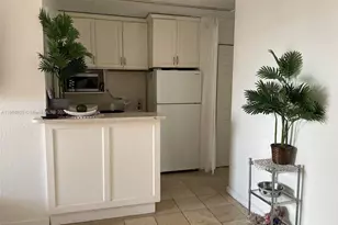 7904 West Dr, North Bay Village, FL 33141 - Photo 11