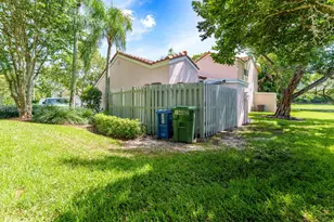 1462 Springside Dr, Weston, FL 33326 - Photo 19