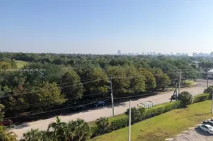 1710 NE 191st St, Miami, FL 33179 - Photo 5
