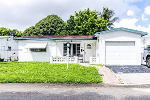4231 NW 49th Ave, Lauderdale Lakes, FL 33319 - Photo 3
