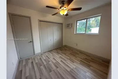 1255 NE 110th Ter, Miami, FL 33161 - Photo 5