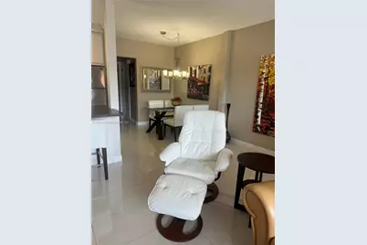 900 SW 11th Ave #8C, Hallandale Beach, FL 33009 - Photo 5