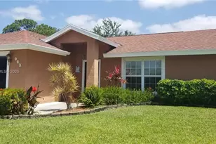 963 SE Atlantus Ave, Port Saint Lucie, FL 34983 - Photo 1