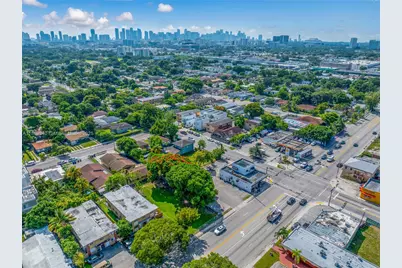 2177 NW 28th St, Miami, FL 33142 - Photo 13
