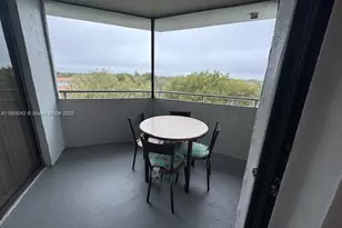 8335 SW 152nd Ave, Miami, FL 33193 - Photo 17