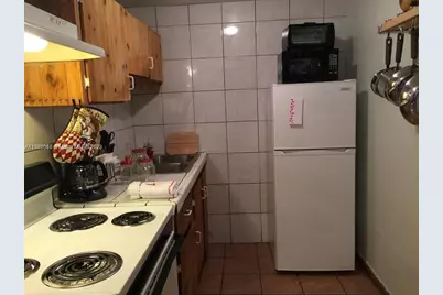 2411 Hayes St, Hollywood, FL 33020 - Photo 17