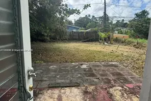 1450 NE 118th St, Miami, FL 33161 - Photo 9