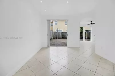 11724 SW 137th Path, Miami, FL 33186 - Photo 9