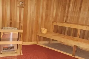 253 NE 2nd St, Miami, FL 33132 - Photo 21