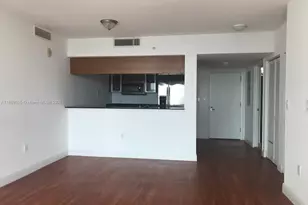 1800 N Bayshore Dr, Miami, FL 33132 - Photo 3